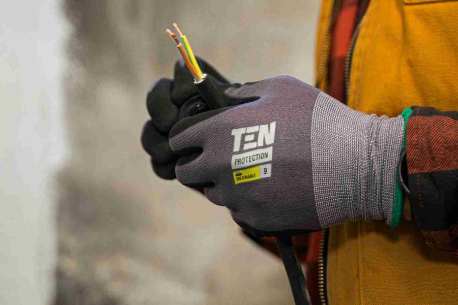 Electrician civil industrial installations